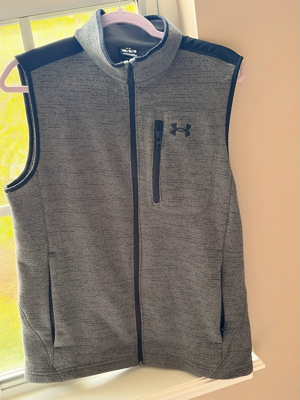 Under Armour Men’s Gray Heather Full-Zip Sleeveless Vest